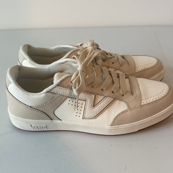 Vans Off-White and Beige Sneakers - Picture 5 of 8